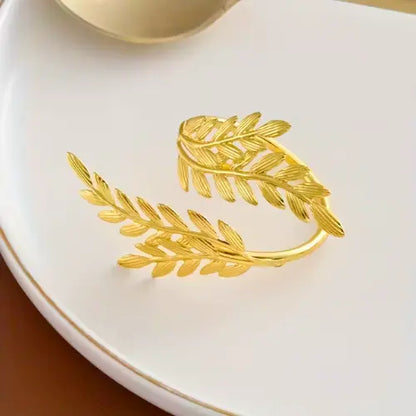 Christmas Harmony – Red & White